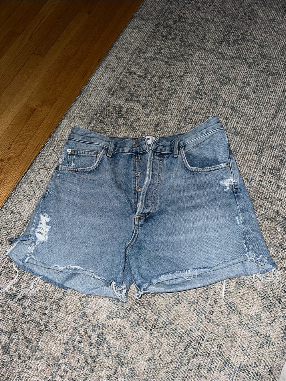 AGOLDE Dee Distressed High-Rise Jean Shorts